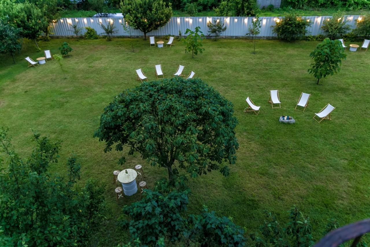 Hotel Heaven Garden Două Mai Esterno foto