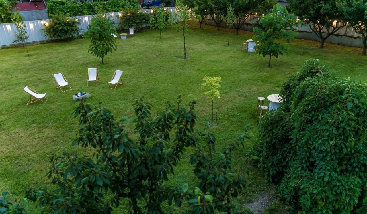 Hotel Heaven Garden Două Mai Esterno foto